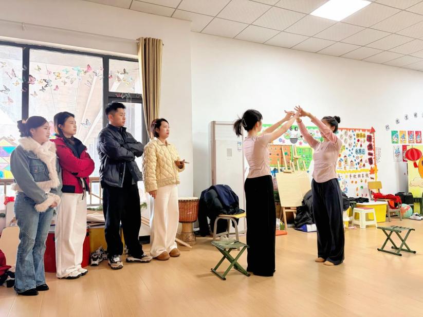 音乐与体育学院学前教育专业2025级学生舞蹈创编成果展顺利开展