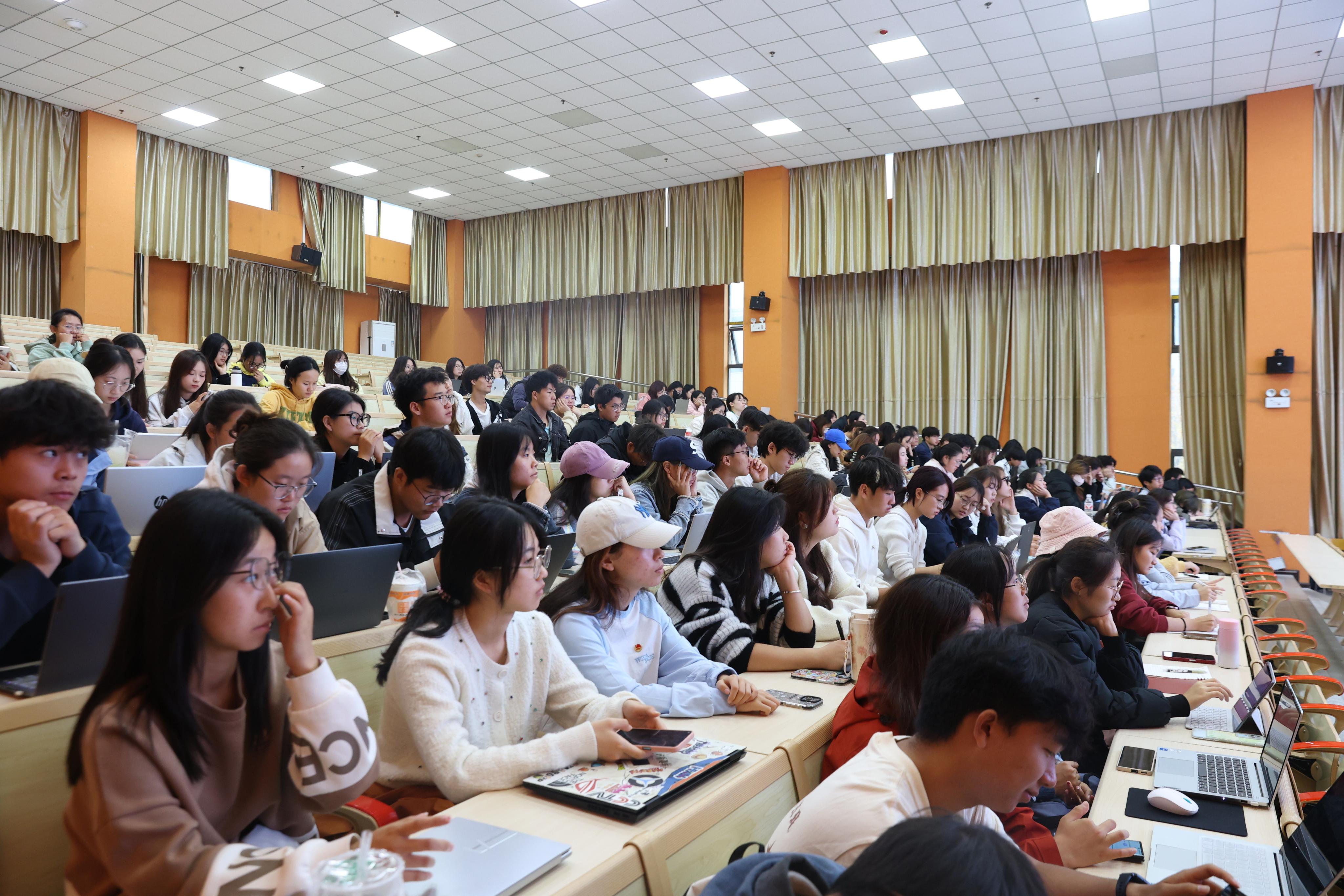 凝心聚气 破浪前行｜音乐与体育学院学生干部培训大会圆满举行